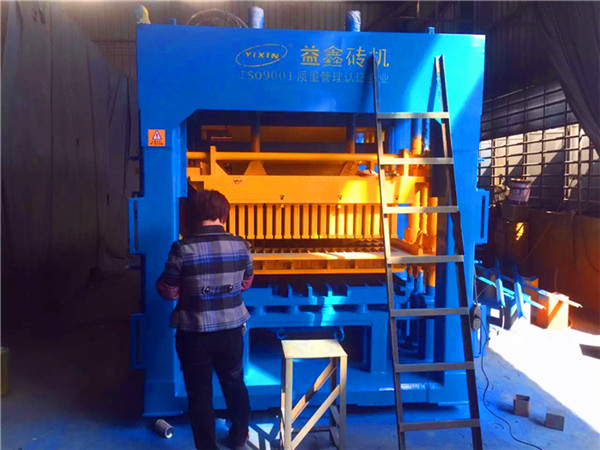 QT12-15 China Yixin Interlock Block Making Machine Type Direct Manufacturer 
