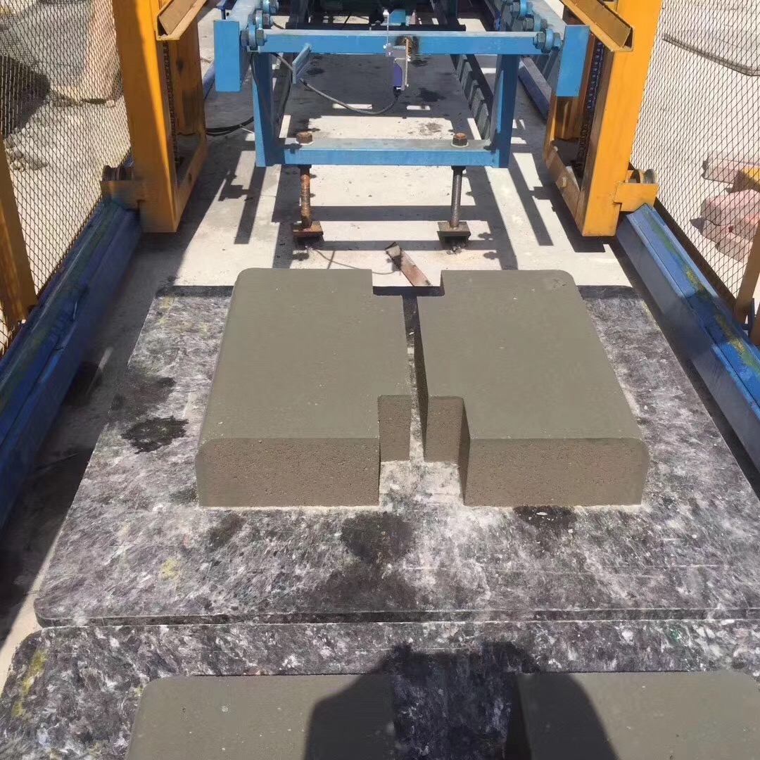 Yixin QT8-15 Concrete Road Paver Interlocking Cement Block Machine 