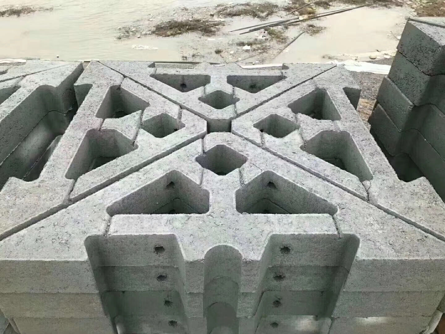 QT12-15 Concrete Hollow Block Making Machine Manufacturer Made in China 